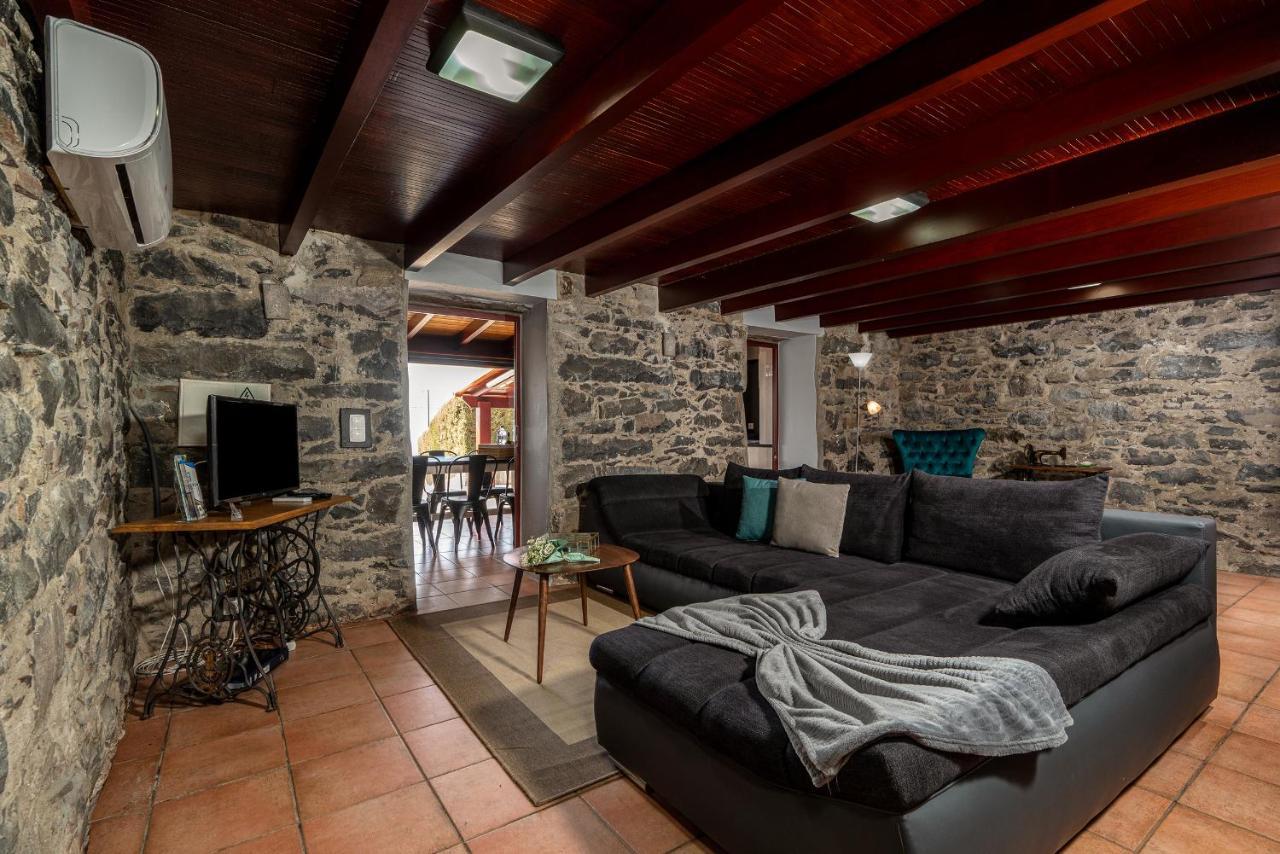 Villa Casa Leonor By Rent2U, Lda à Arco da Calheta  Extérieur photo
